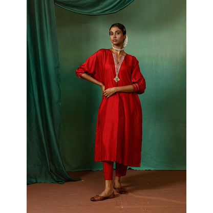 Chokhi Chorri Red Kurta With Pant And Dupatta (Set of 3)