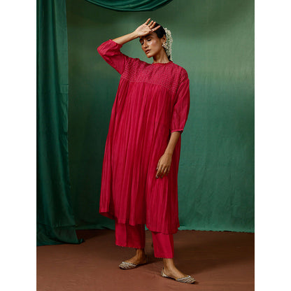 Chokhi Chorri Pink Kurta With Slip And Pant (Set of 3)