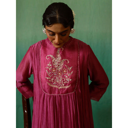 Chokhi Chorri Burgundy Kurta With Pant (Set of 2)