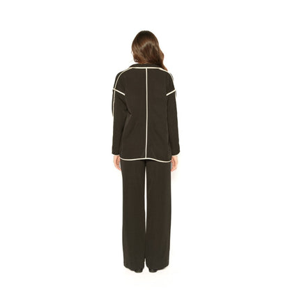 Contemponari Womens The Solid Black Shrug
