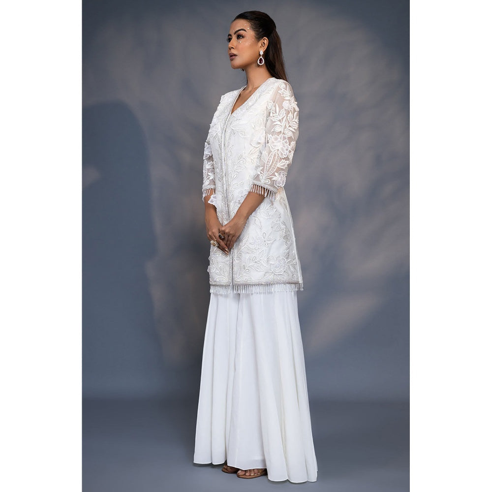 Daatri by meenakshi kakkar White 3D Embroidered Jacket with Flared Sharara (Set of 2)