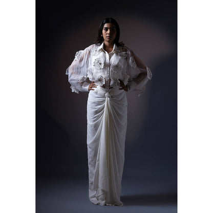 Daatri by meenakshi kakkar Off White 3D Work Shirt with Drape Skirt (Set of 2)