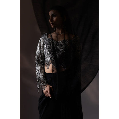 Daatri by meenakshi kakkar Embroidered Black Drape Saree with Stitched Blouse