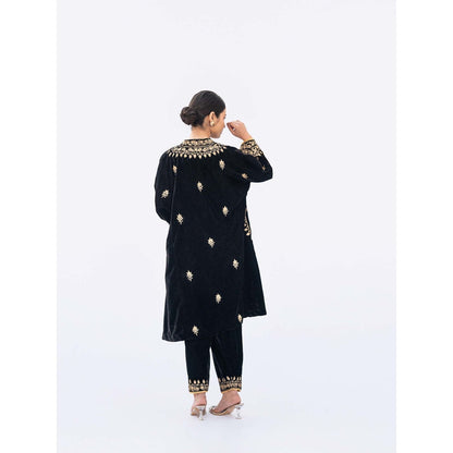 Daljit Sudan Black Velvet Phiran Kurta with Salwar (Set of 2)