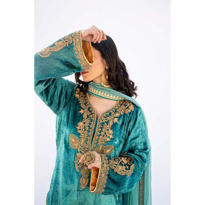 Daljit Sudan Teal Shaneel Heavy Kurta with Pant and Dupatta (Set of 3)