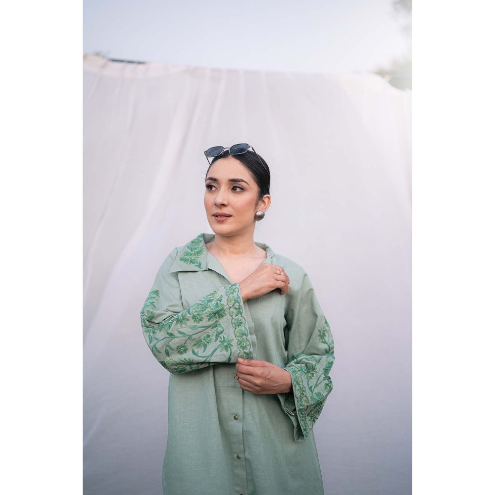 Daljit Sudan Green Linen Cotton Co-Ord (Set of 2)