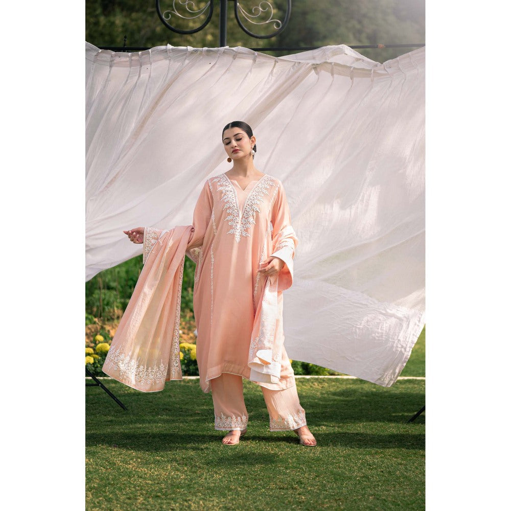 Daljit Sudan Light Peach Muslin Kurta with Pant and Dupatta (Set of 3)