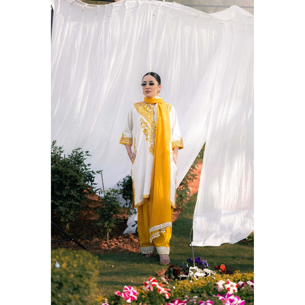 Daljit Sudan Mustard Cotton Kurta with Pant and Dupatta (Set of 3)