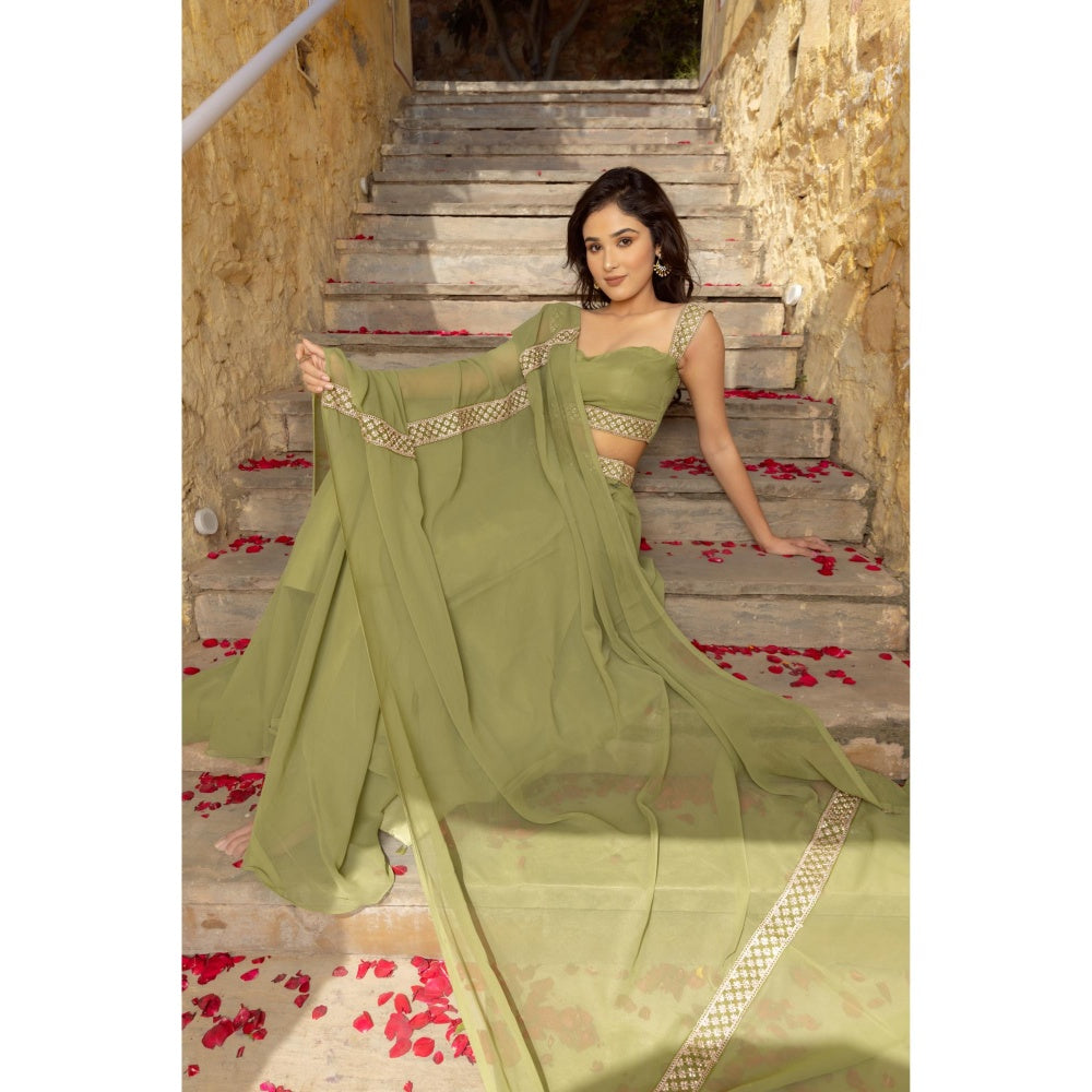 DEASHA INDIA Mayree Pastel Green Detailed Lehenga with Blouse and Dupatta (Set of 3)