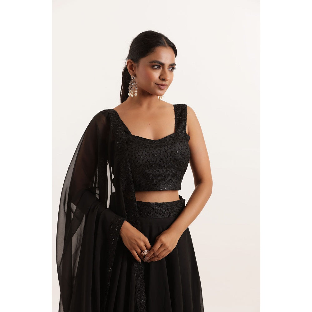 DEASHA INDIA Avani Detailed Black Lehenga with Blouse and Dupatta (Set of 3)