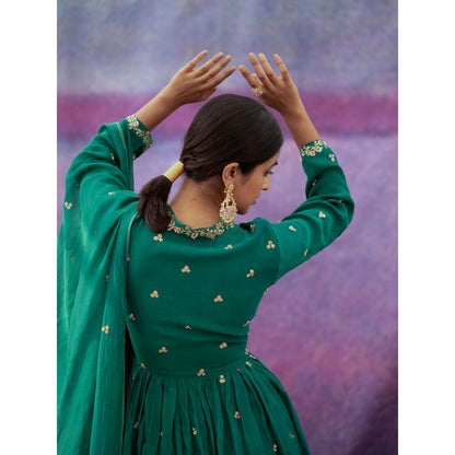 DEEPTHEE Green Jaal And Phool Hand Embellished Short Kurta with Sharara & Dupatta (Set of 3)