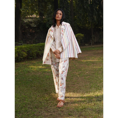 Dhaari by Deepika Handwoven Cotton Pants with Scallop At Hem & Hand Painted Details