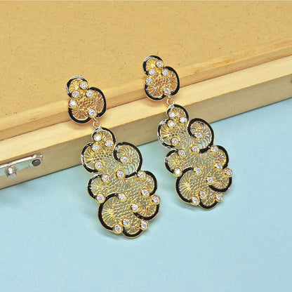 Divino Gold Night Pixie Danglers