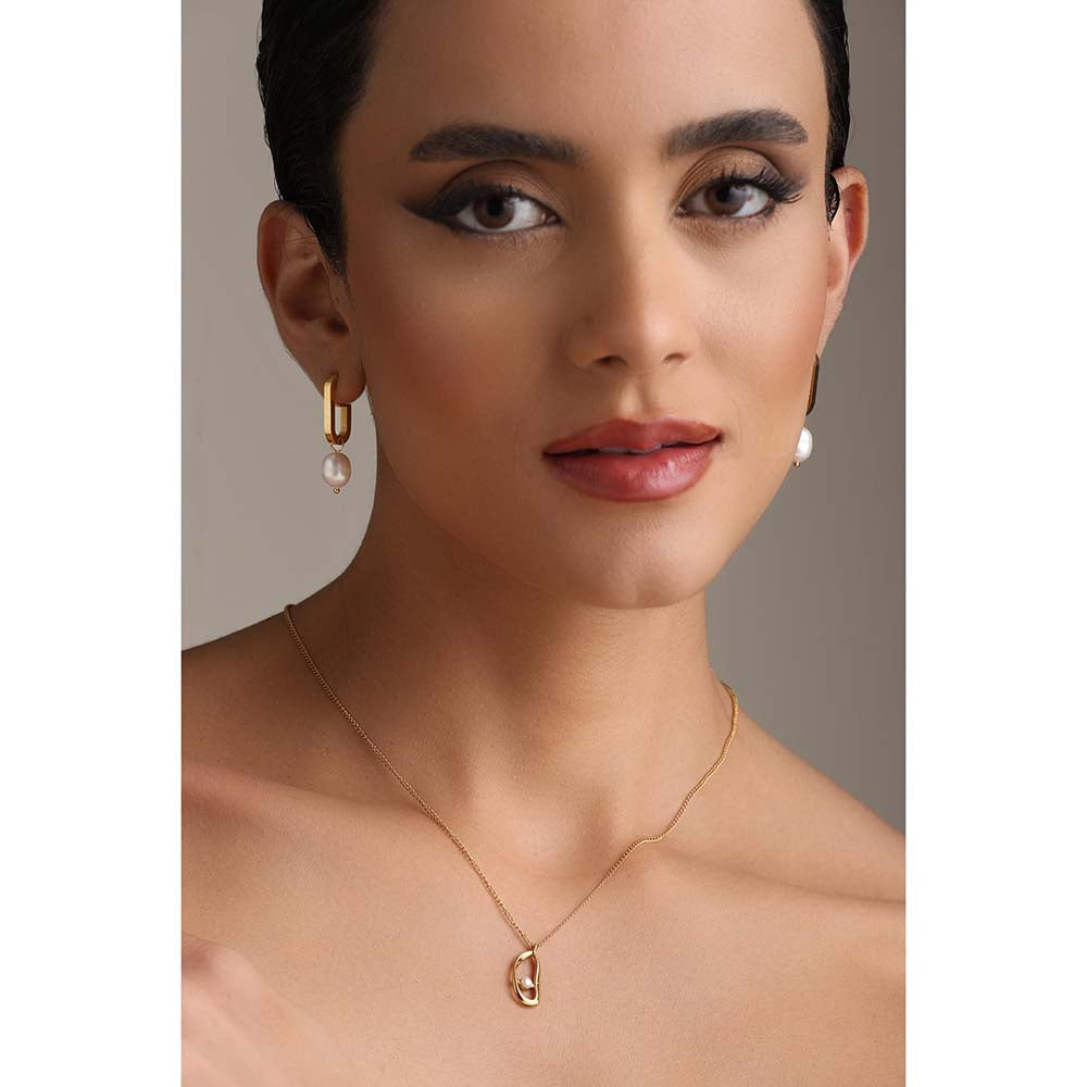 Dusala India White Pendant Bliss Necklace