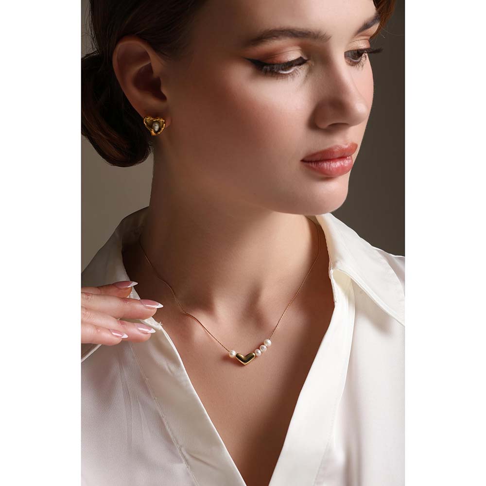 Dusala India White Heartfelt Pearls Earrings