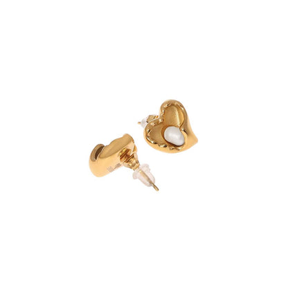 Dusala India White Heartfelt Pearls Earrings
