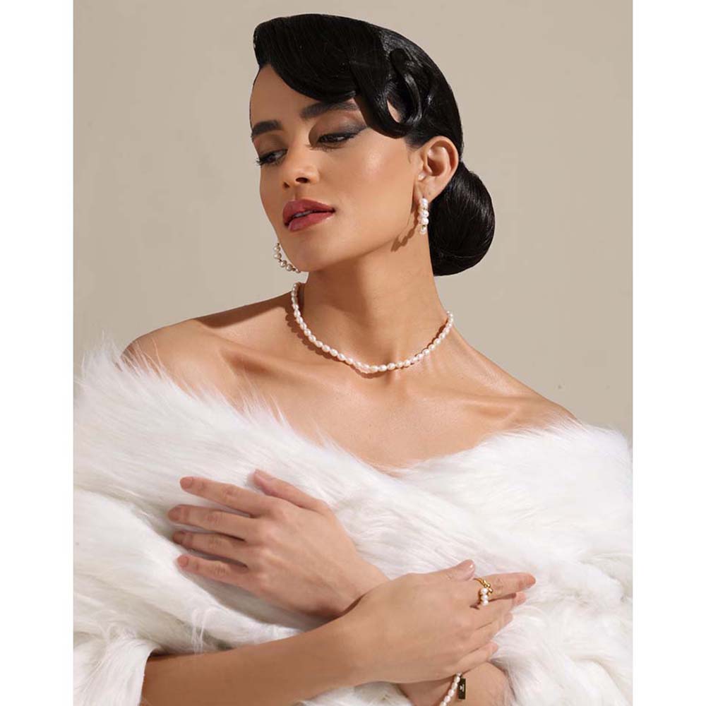 Dusala India White Clavicle Pearl Grace Necklace