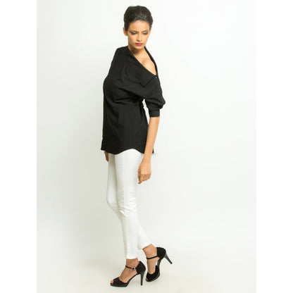 Echke Off Shoulder Shirt