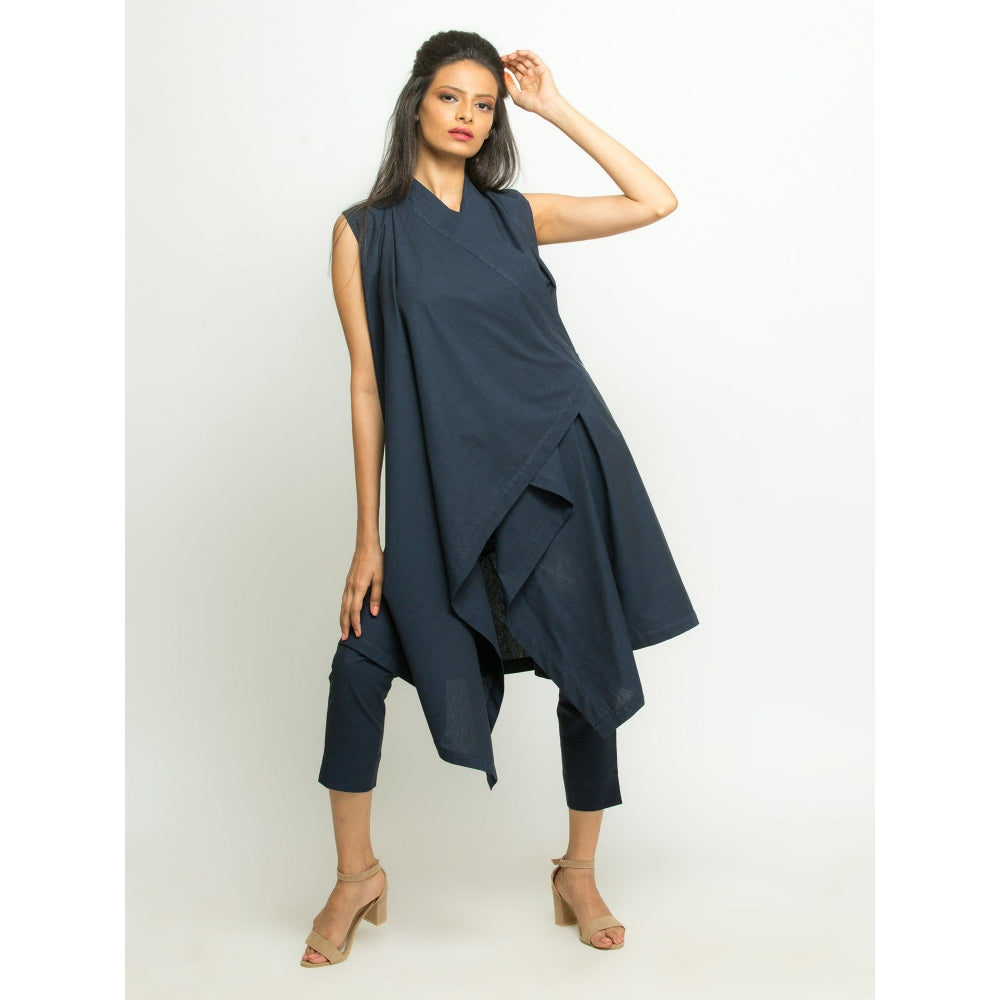 Echke Sleeveless Co-Ord (Set of 2)