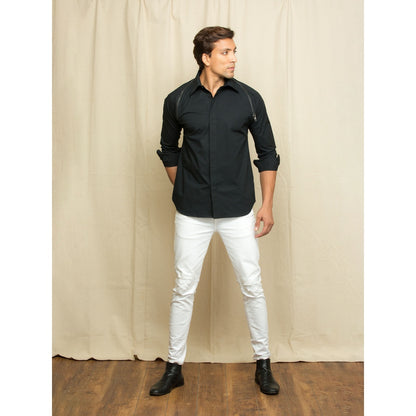 Echke Shirt with Zip Across Shoulders