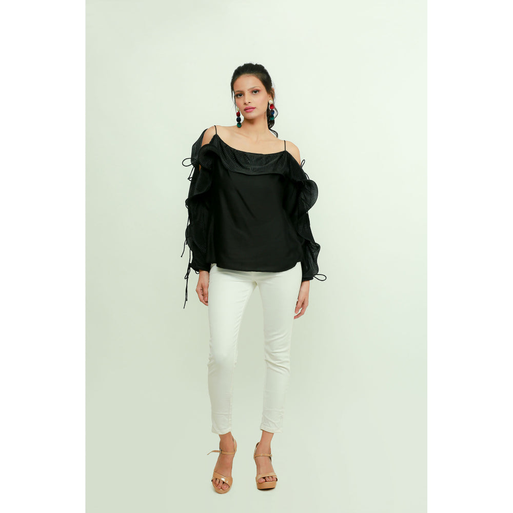 Echke Off Shoulder Top With Frills