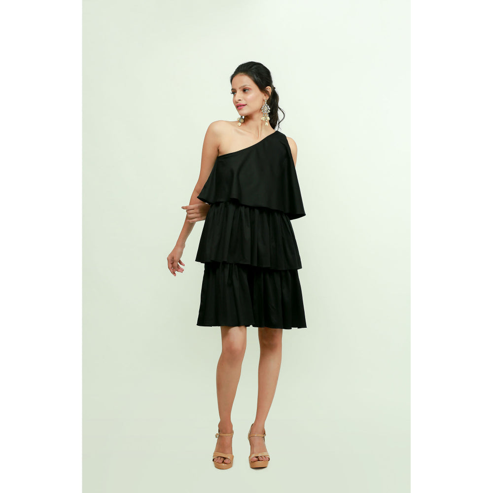 Echke One Shoulder Tiered Dress
