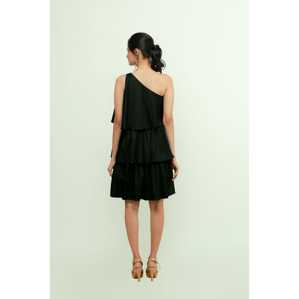 Echke One Shoulder Tiered Dress