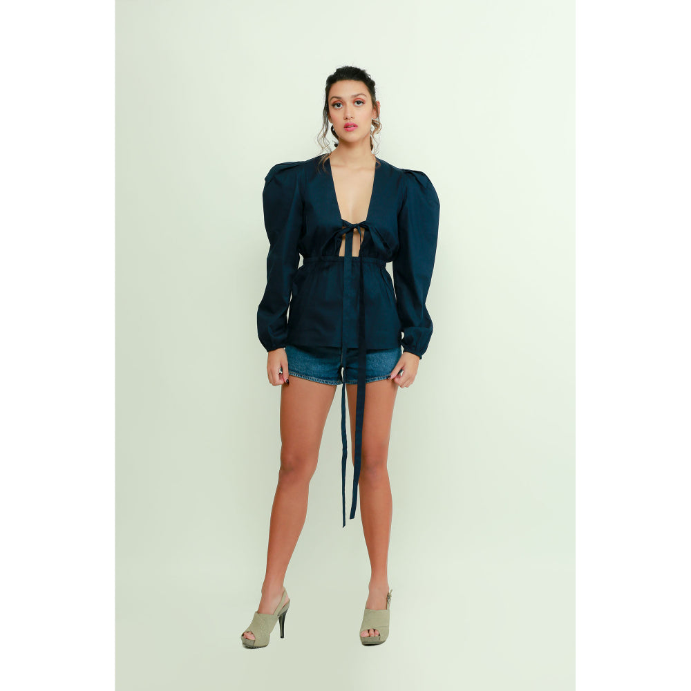 Echke Tie-Up Top With Balloon Sleeves