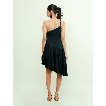 Echke One Shoulder Dress With Low Waist