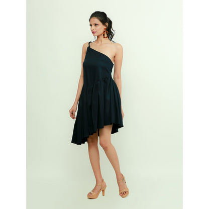 Echke One Shoulder Dress With Low Waist