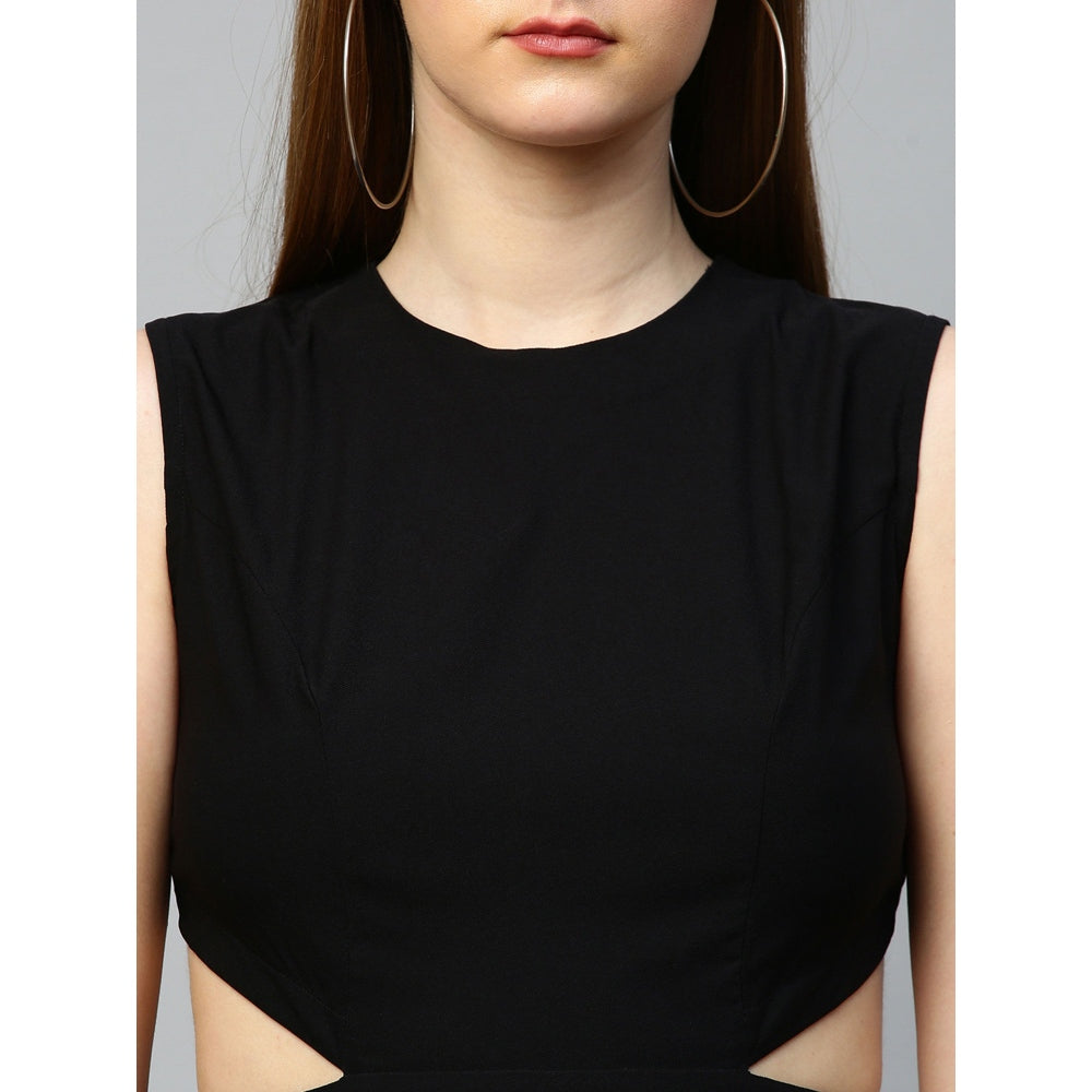 Echke Knee Length Mid-Riff Open Dress