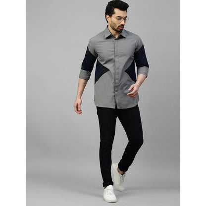 Echke Grey Shirt with Black and Dark Blue Arrow Feature