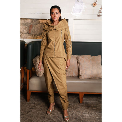 Echke Gold Zipper Top and Cross Over Pant Co-Ord (Set of 2)