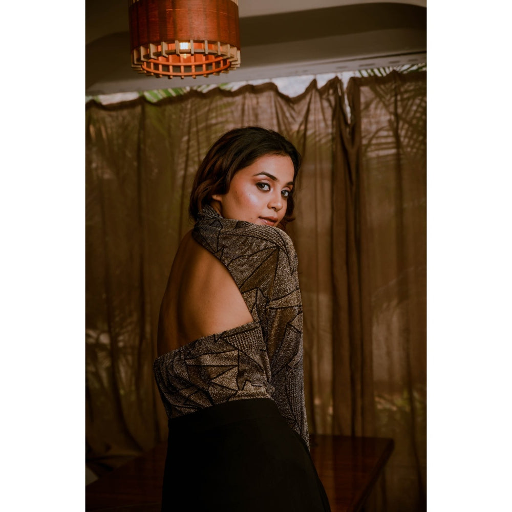 Echke Shawl Feature Top