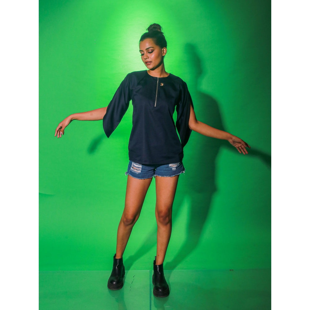 Echke Blue Top With Overlap Open Sleeves And Zipper Placket