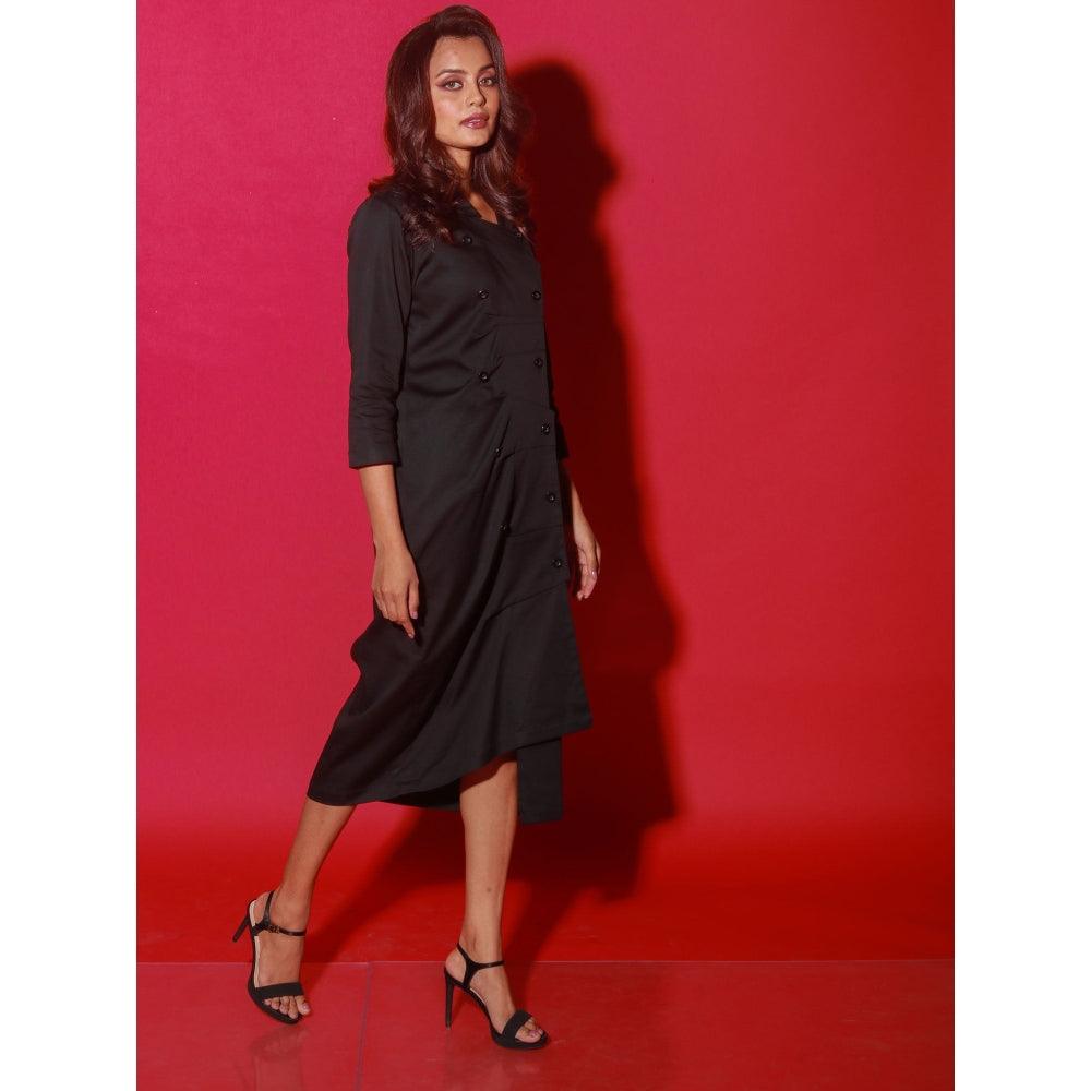 Echke Black Dress With Collar Neck And Overcoat Placket