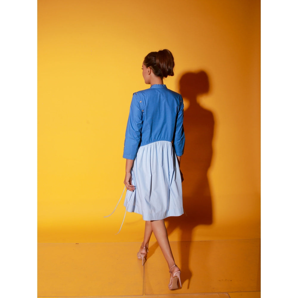 Echke Dark & Light Blue Dress With Detachable Sleeves And Drawstring Feature