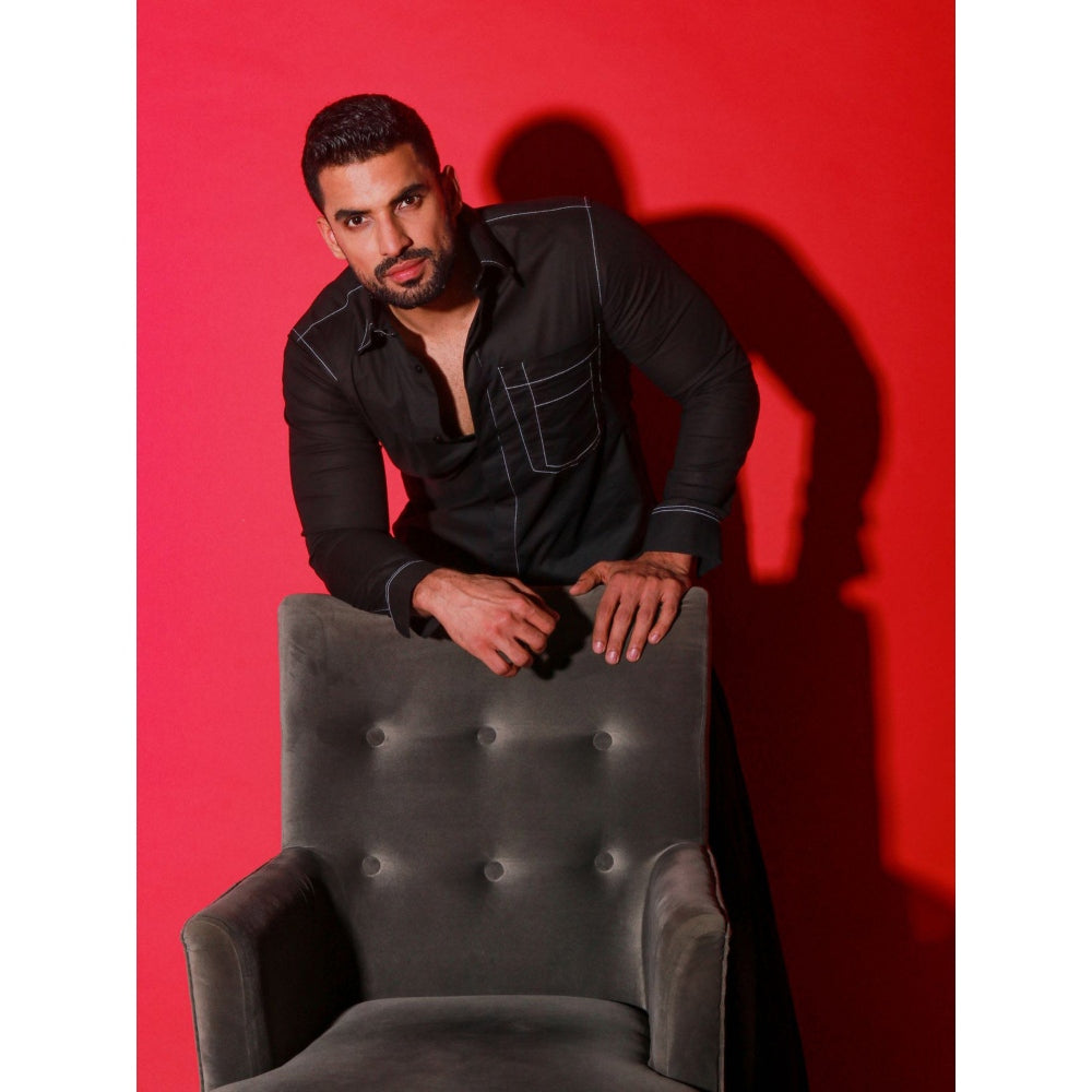 Echke Black Solid Shirt