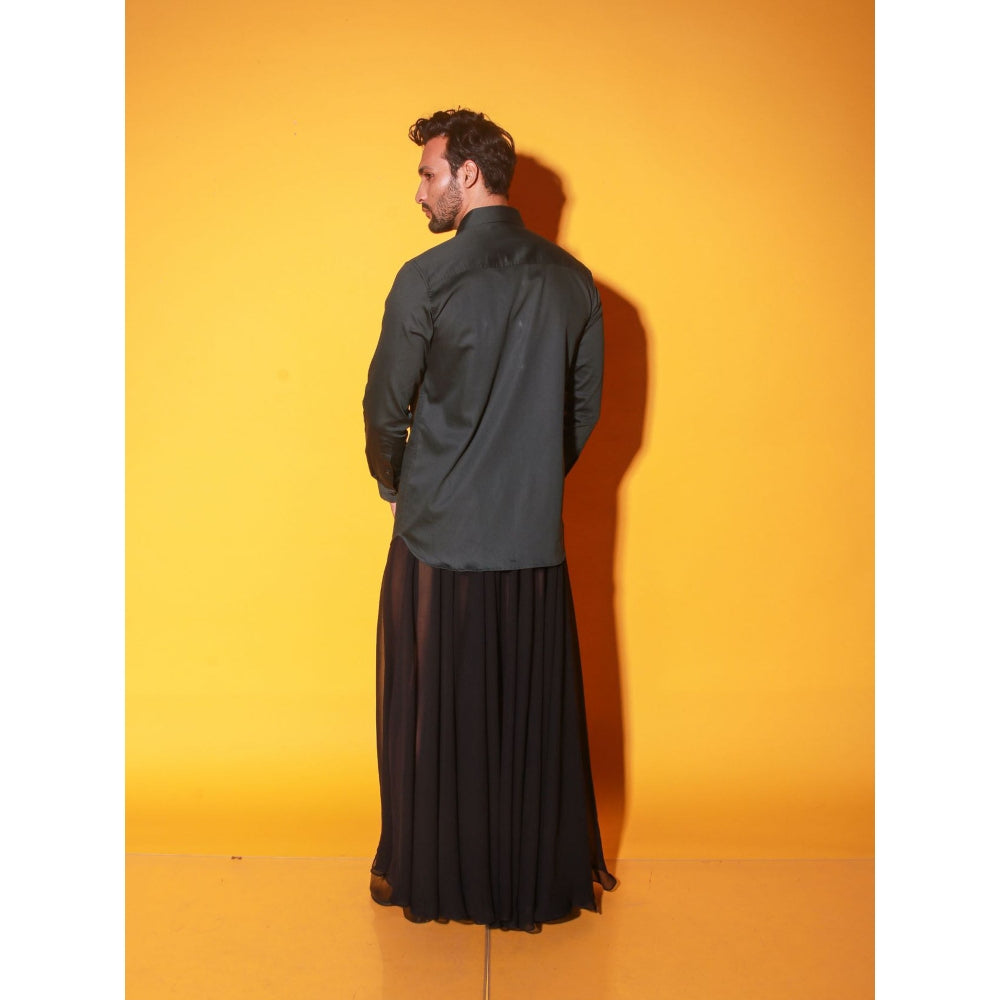 Echke Dark Green Solid Shirt