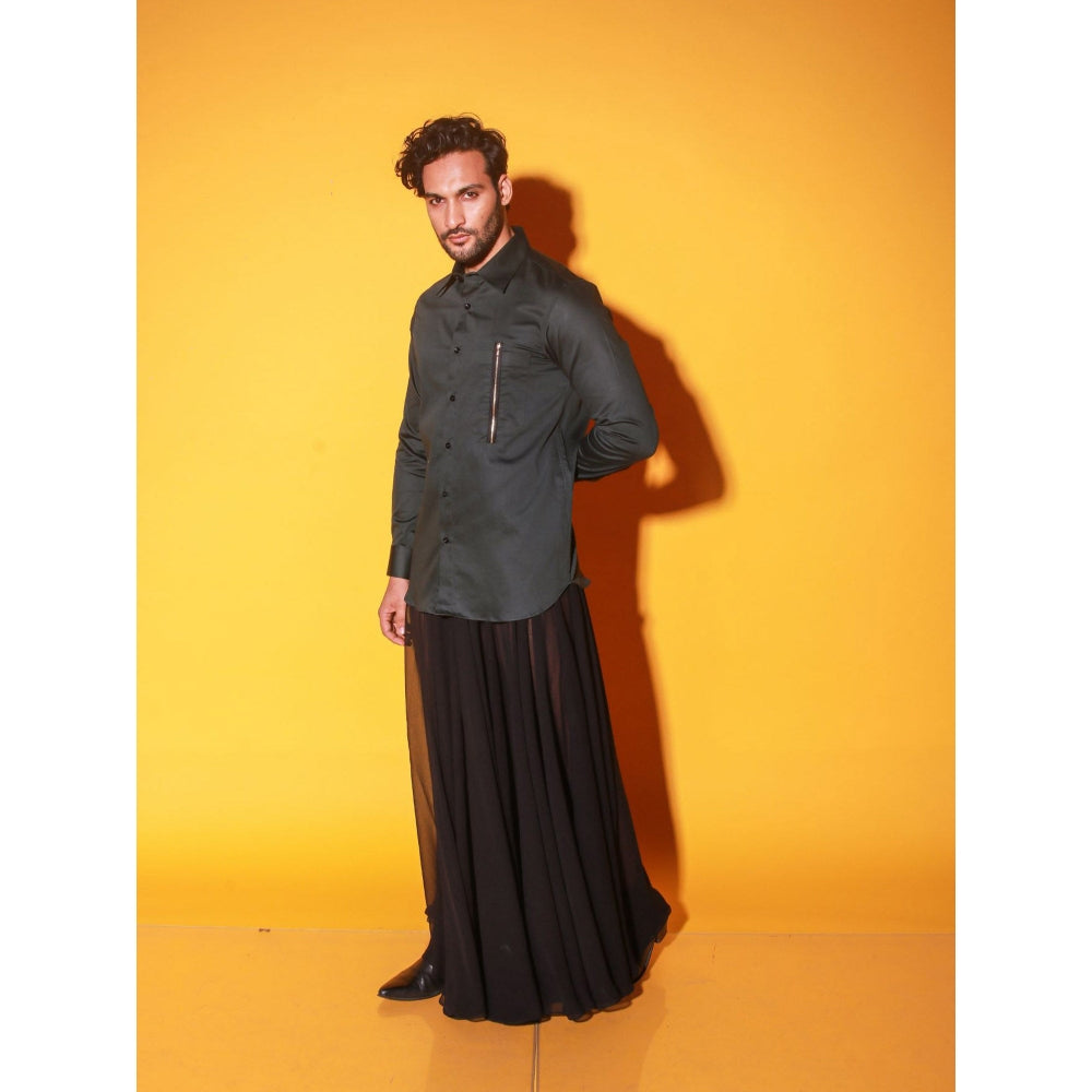 Echke Dark Green Solid Shirt