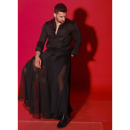 Echke Black Solid Shirt