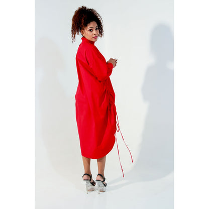 Echke Red High Collared Front Pull Up Top