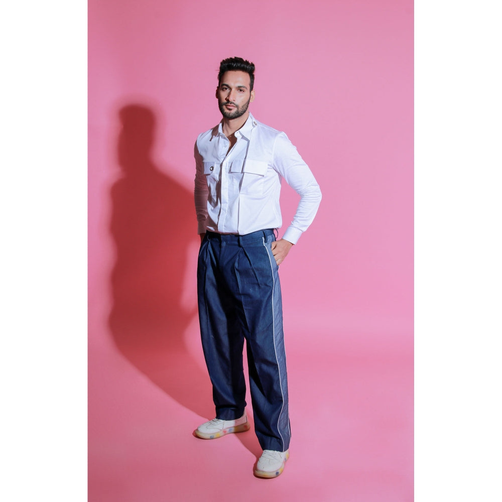 Echke White Shirt with Inverted Pleat, Two Big Pockets