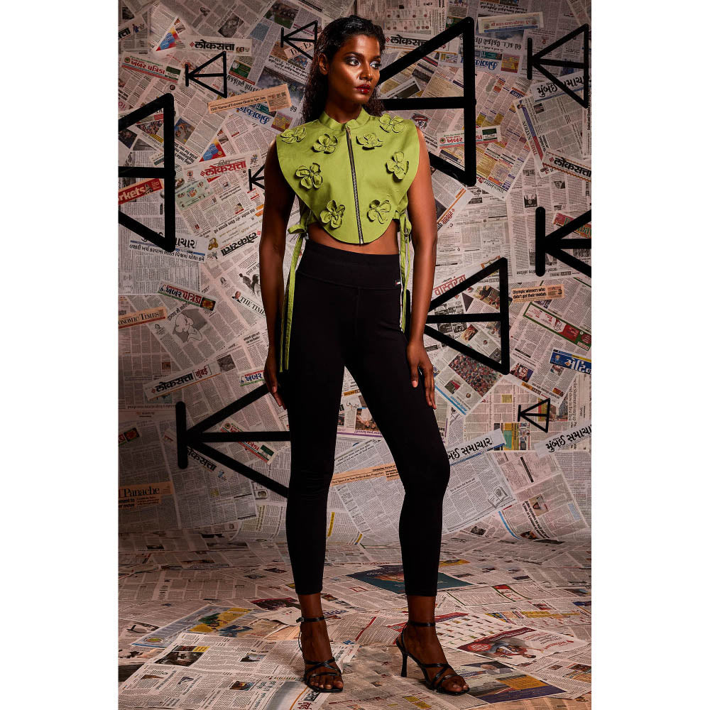 Echke Chinese Collar Crop Top