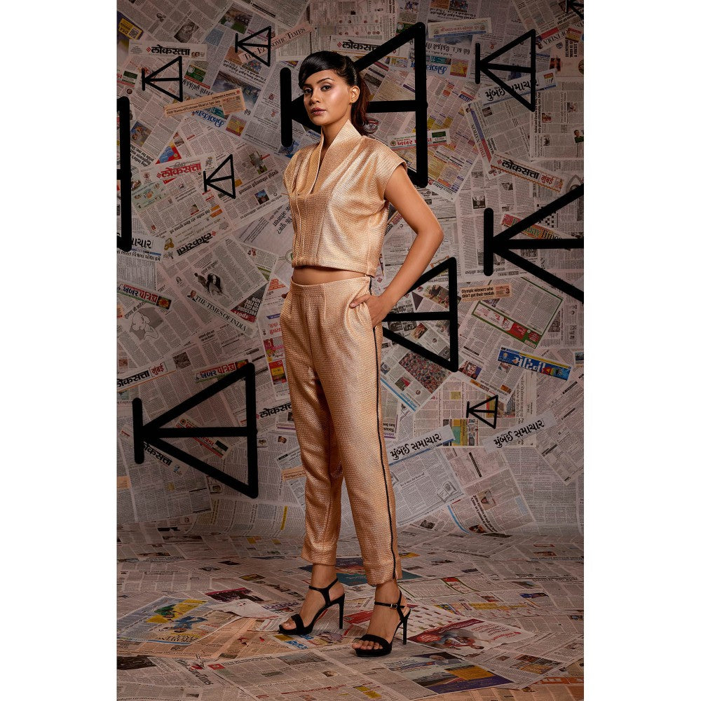 Echke Gold Textured Co-Ord (Set of 2)