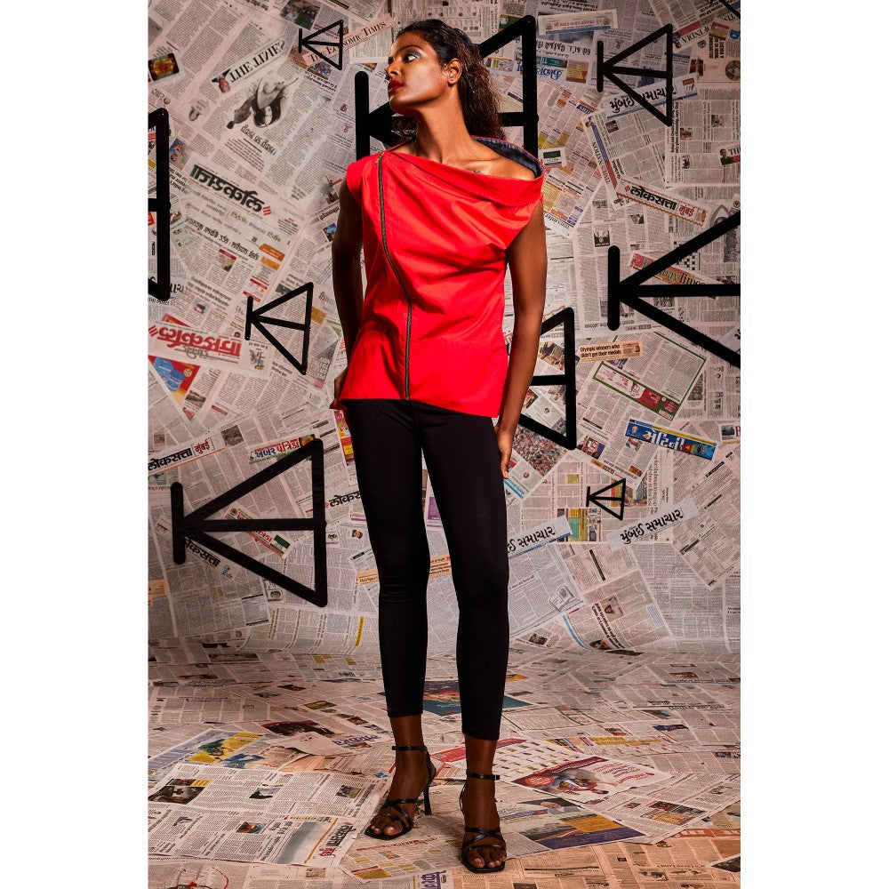 Echke Asymmetric Shoulder Top