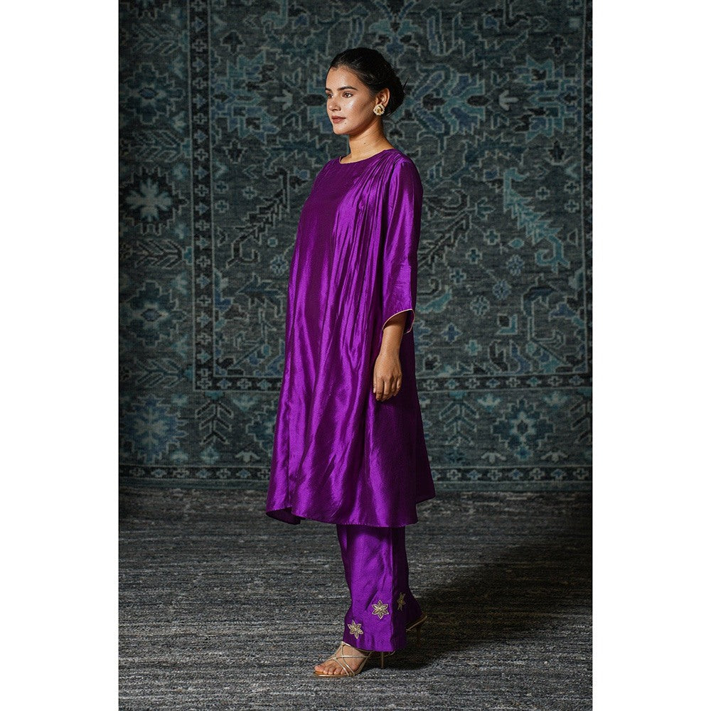 EEDA Purple Embroidered Kurta with Pant (Set of 2)