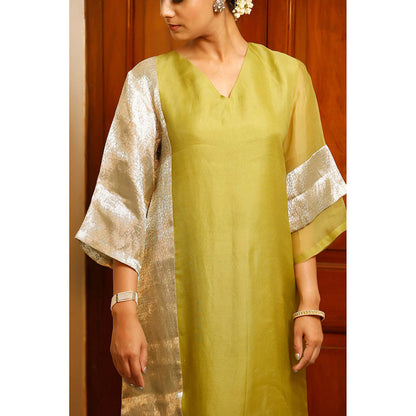EEDA Green Woven Kurta with Pant