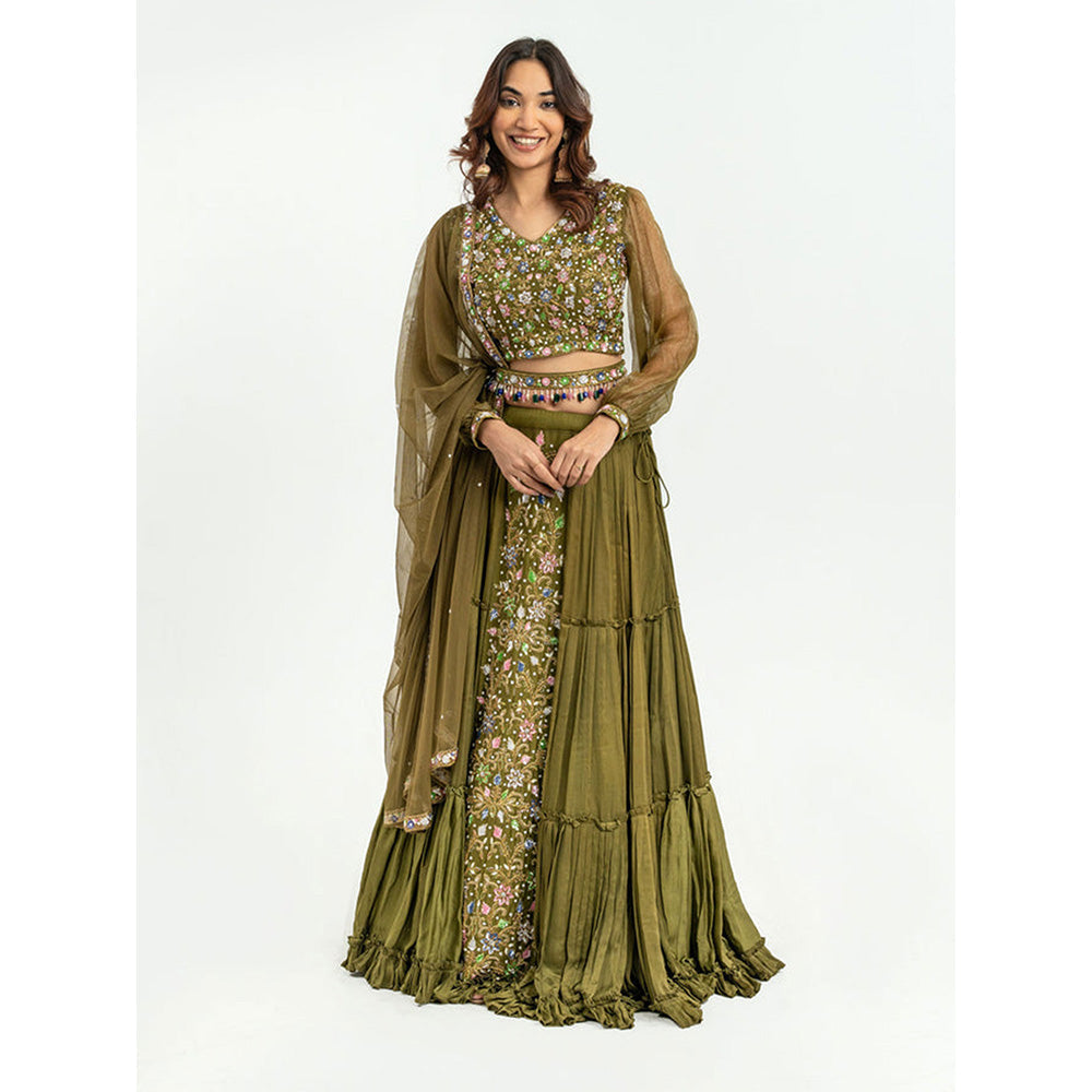 EESHA GUPTA Women Green Embroidered Lehenga with Choli and Dupatta (Set of 3)