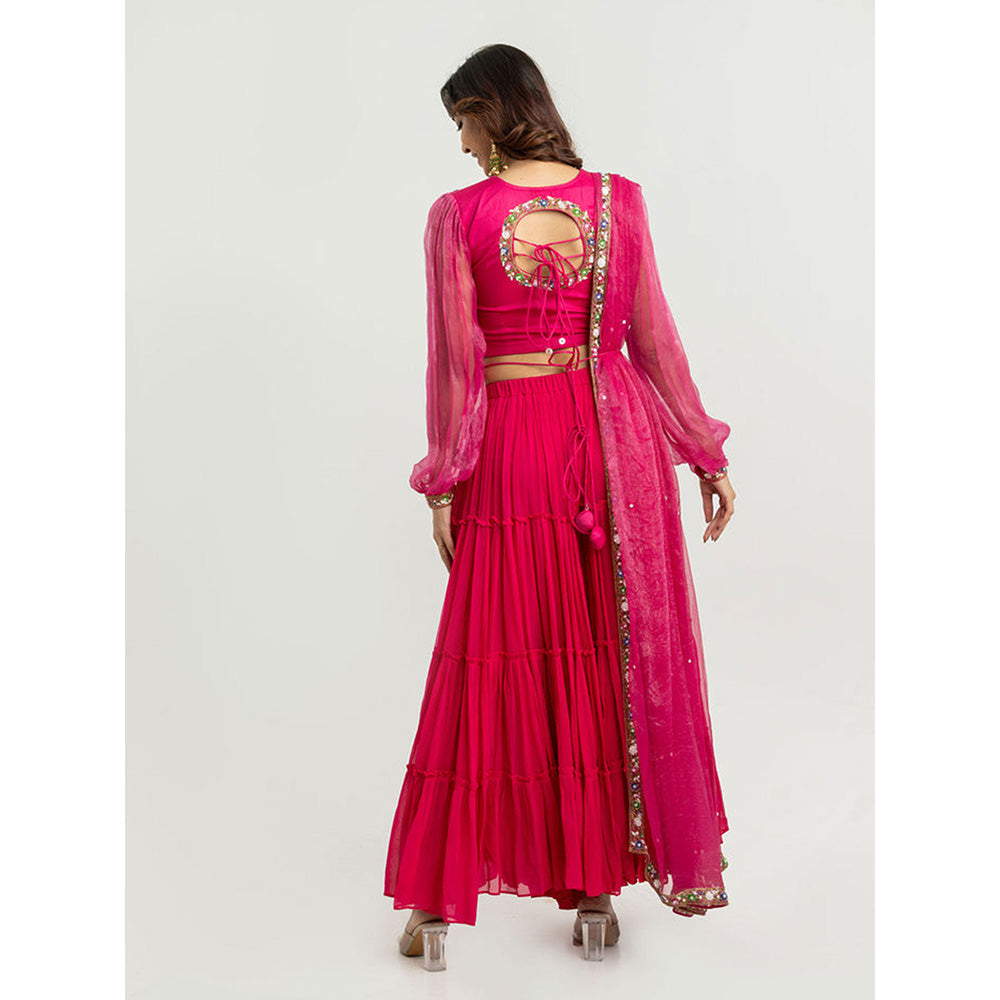 EESHA GUPTA Women Pink Embroidered Lehenga with Choli and Dupatta (Set of 3)